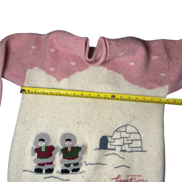 Benetton Vintage Shetland Wool Sweater Eskimo and Igloo figures made in Italy- S - Picture 11 of 16